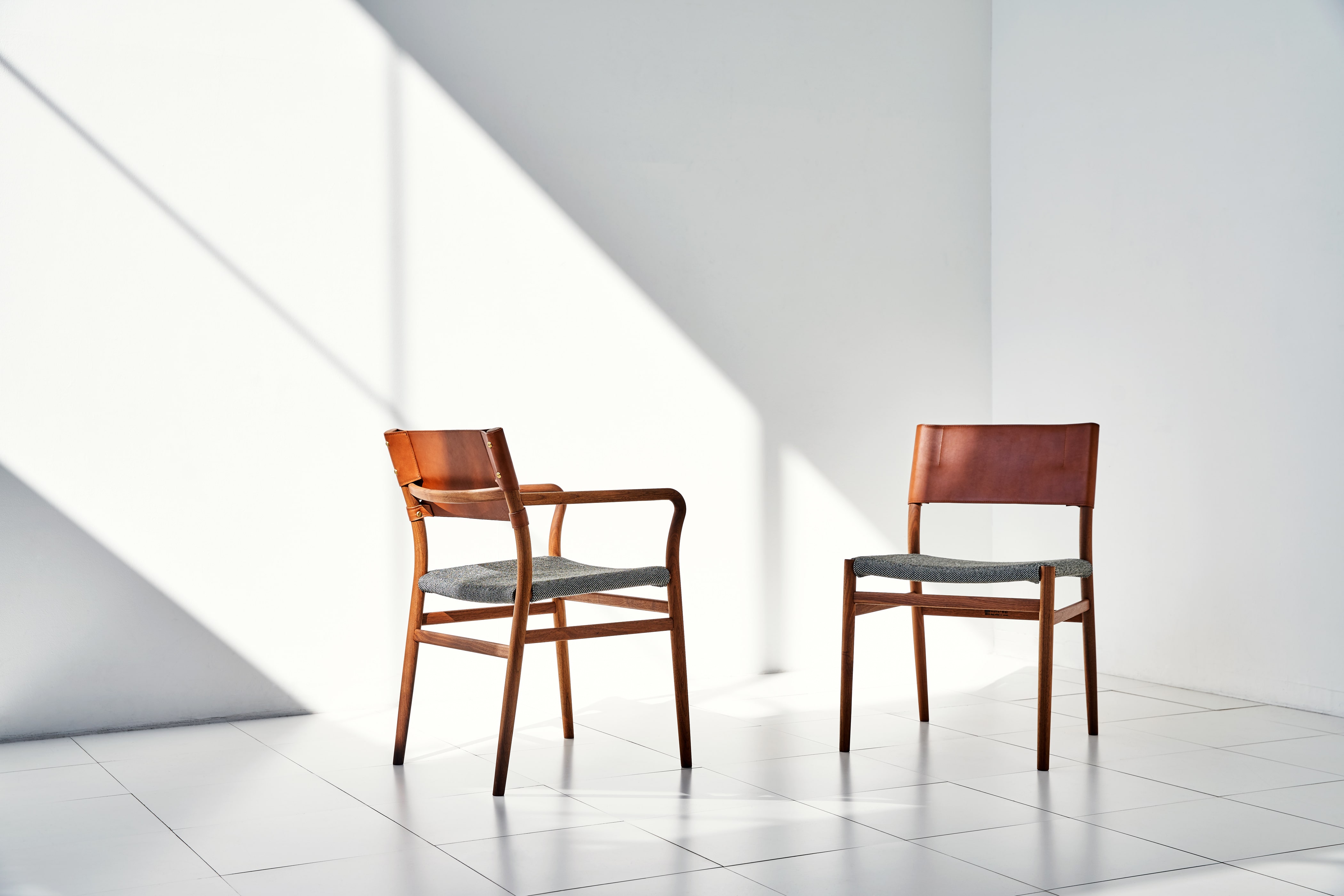 MASTERWAL YU UC3 DINING CHAIR